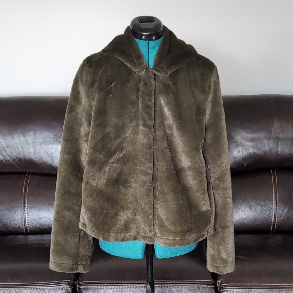 Line & Dot Forest Green Teddy Jacket
